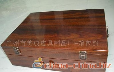 公文箱 手提密碼皮箱 皮質(zhì)餐具箱 木制餐具箱廠家(圖) - 中國制造交易網(wǎng)